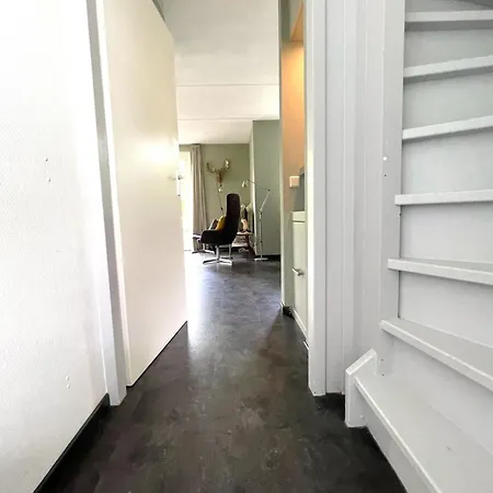 Dom wakacyjny Dutch Delight - Big Private Garden, Near Lake *