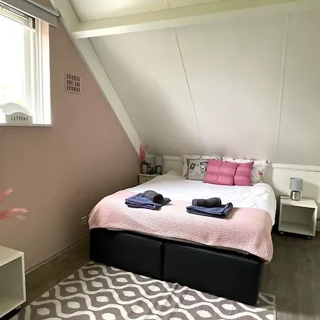 Dutch Delight - Big Private Garden, Near Lake