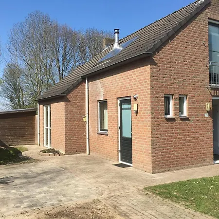 Dutch Delight - Big Private Garden, Near Lake Ewijk