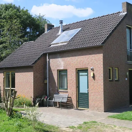 Holiday home Dutch Delight - Big Private Garden, Near Lake Ewijk