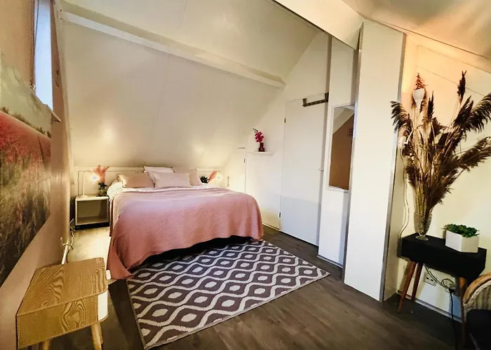 펜션 Dutch Delight - Big Private Garden, Near Lake