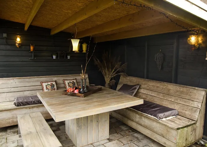 Dutch Delight - Big Private Garden, Near Lake Ewijk