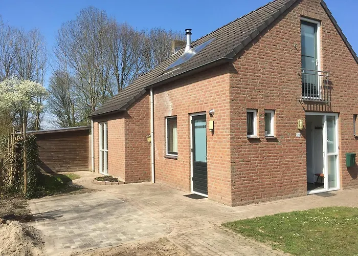 Dutch Delight - Big Private Garden, Near Lake Ewijk