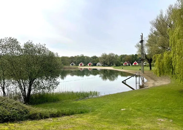 Dutch Delight - Big Private Garden, Near Lake