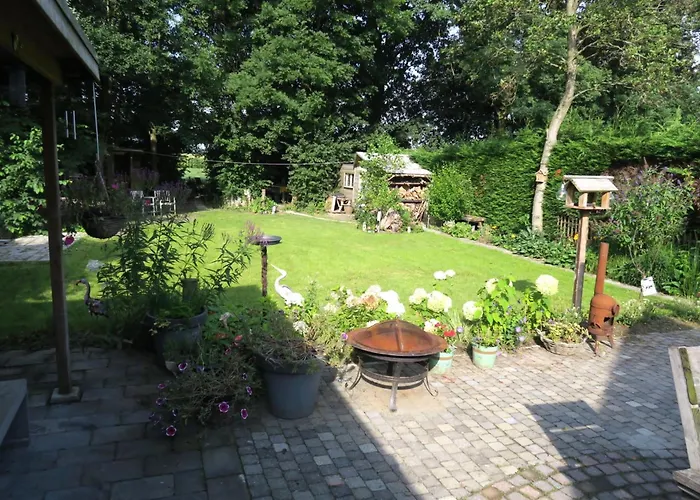 펜션 Dutch Delight - Big Private Garden, Near Lake *