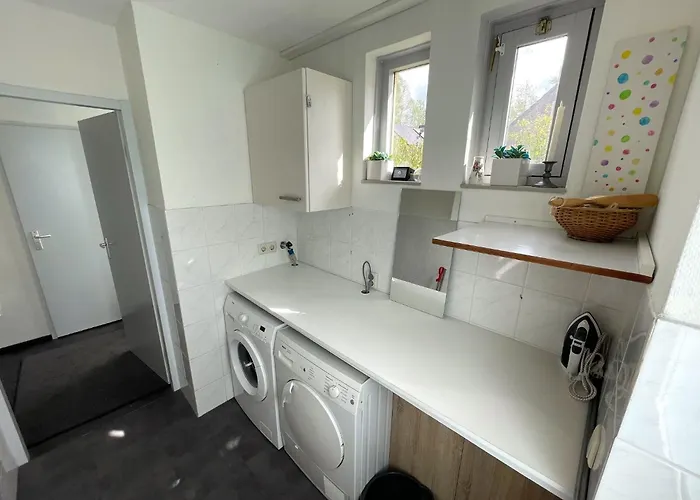 Дом отдыха Dutch Delight - Big Private Garden, Near Lake Ewijk