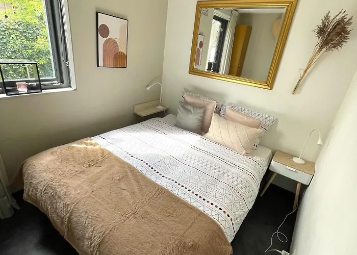 Dutch Delight - Big Private Garden, Near Lake Ewijk