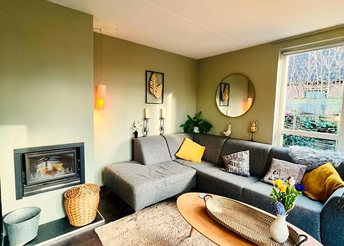 Dutch Delight - Big Private Garden, Near Lake Ewijk