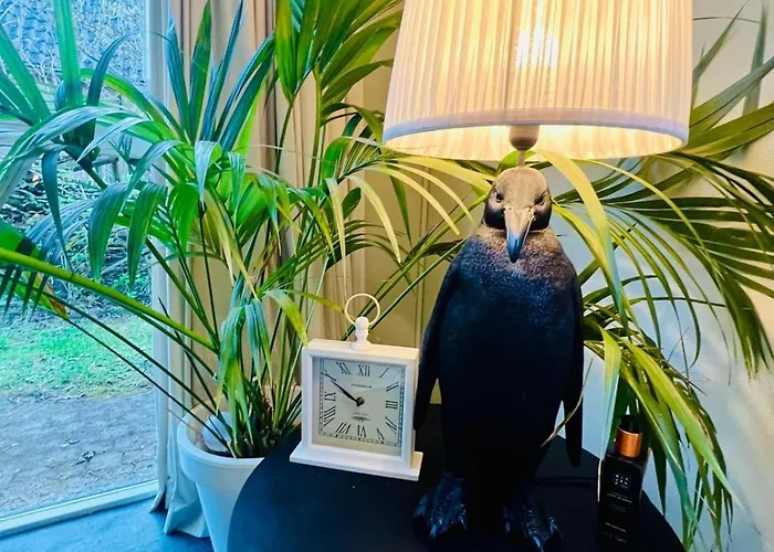 Дом отдыха Dutch Delight - Big Private Garden, Near Lake